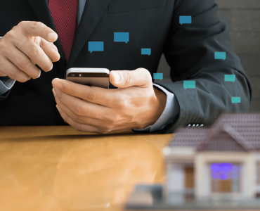 Use-Case-Real-Estate-Agents-Use-Texting-to-Simplify-Home-Buying-Featured